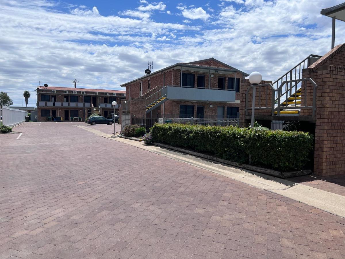Spa Village Travel Inn Moree Dış mekan fotoğraf