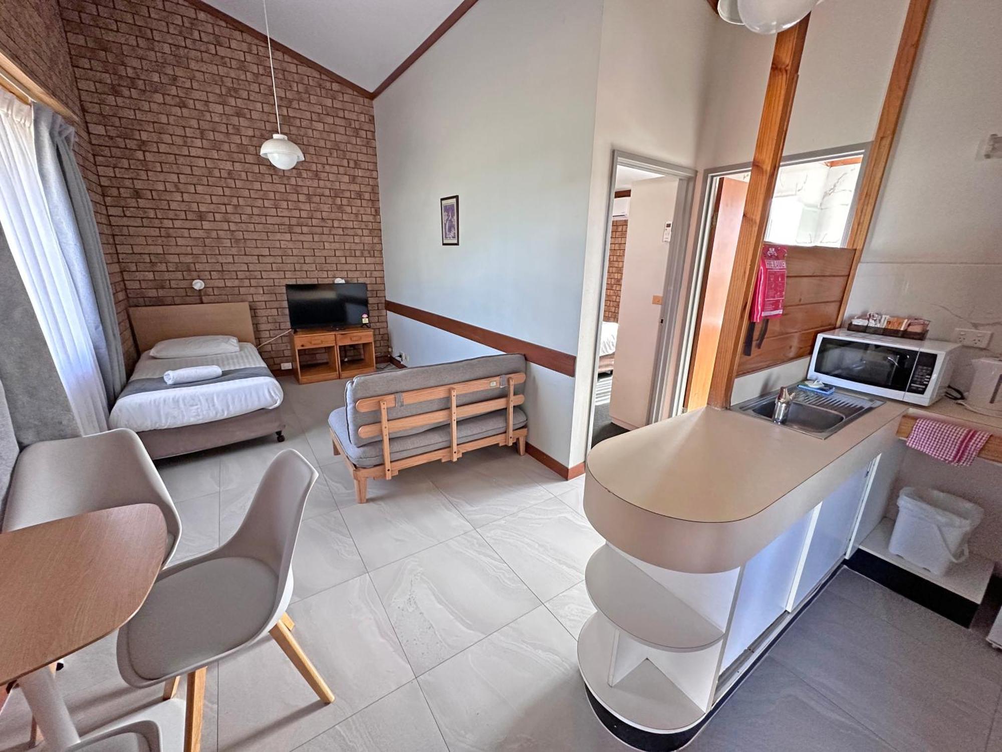Spa Village Travel Inn Moree Oda fotoğraf