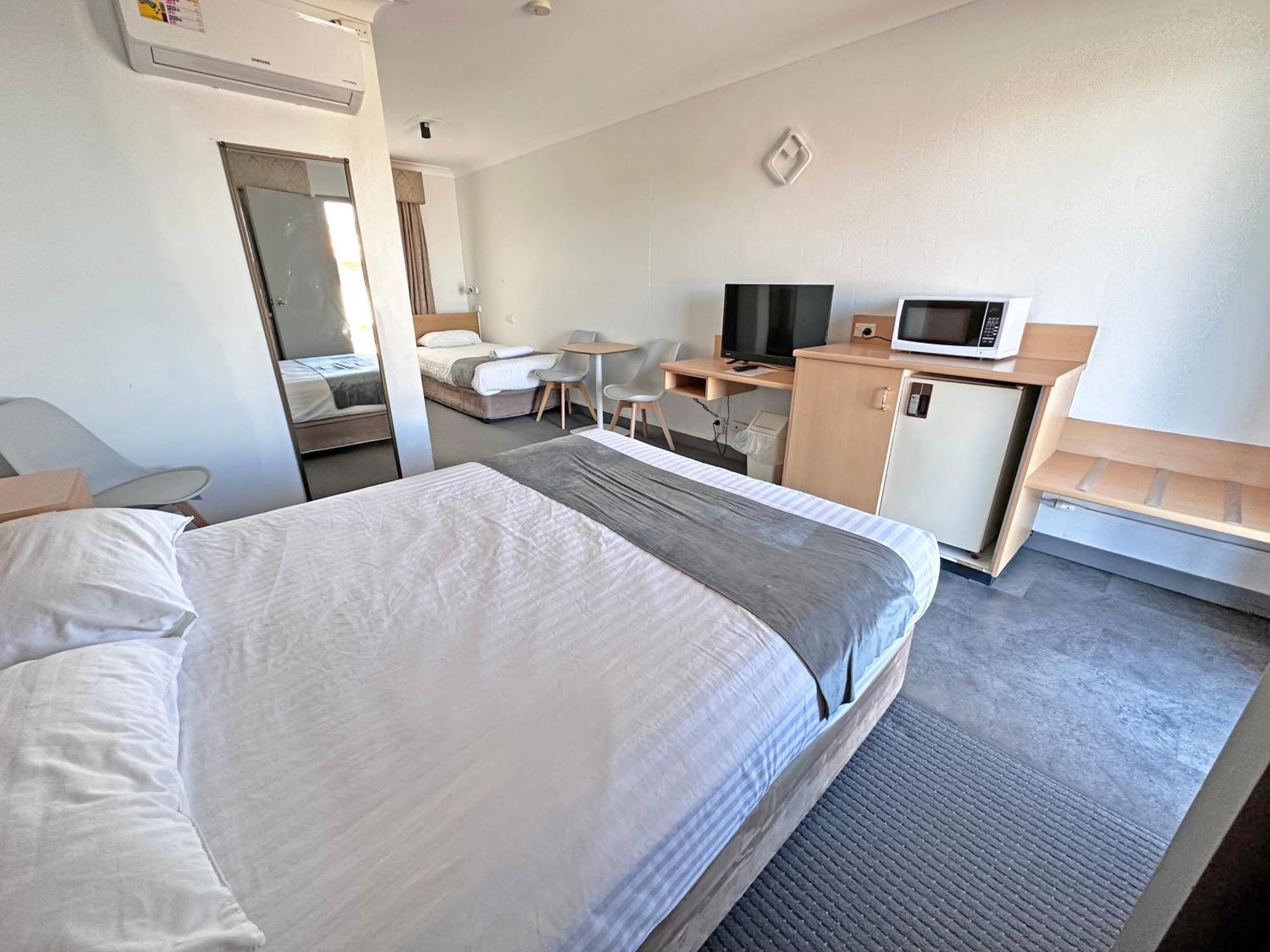 Spa Village Travel Inn Moree Oda fotoğraf