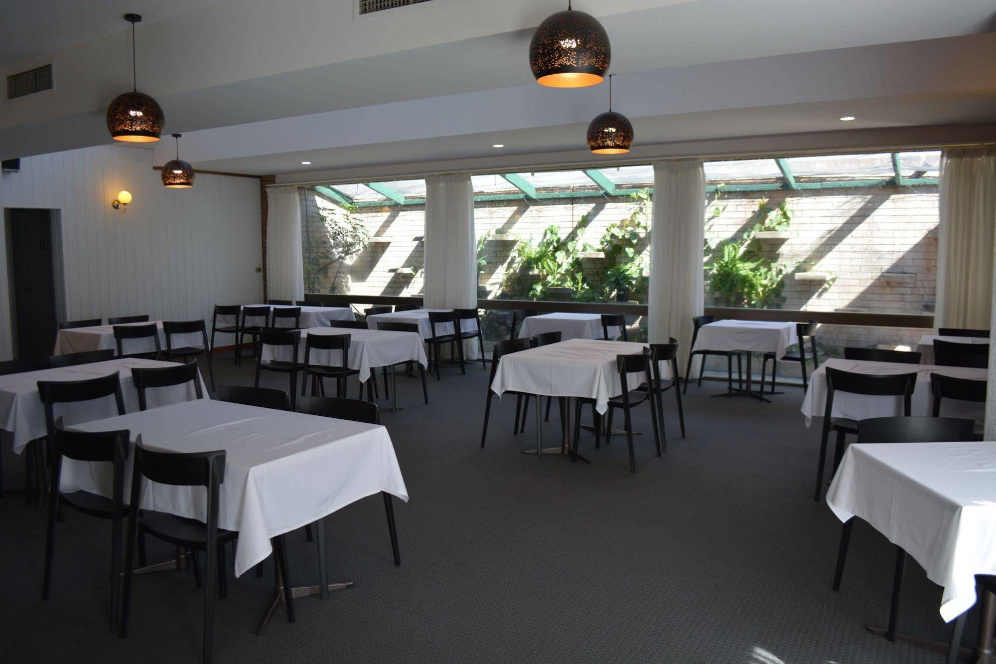 Spa Village Travel Inn Moree Dış mekan fotoğraf